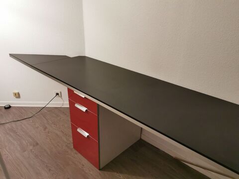 Grand et beau bureau 90 Fontenay-sous-Bois (94)