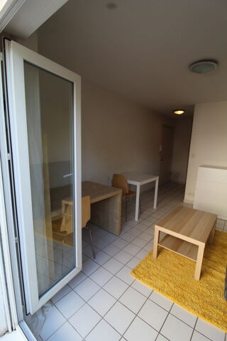  Appartement à louer 1 pièce 19 m²