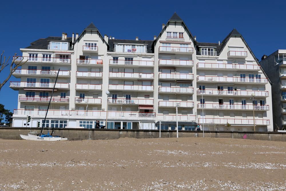   Plein Sud Face à l'océan dans un ancien grandHotel  Vacances  / Offres de location 