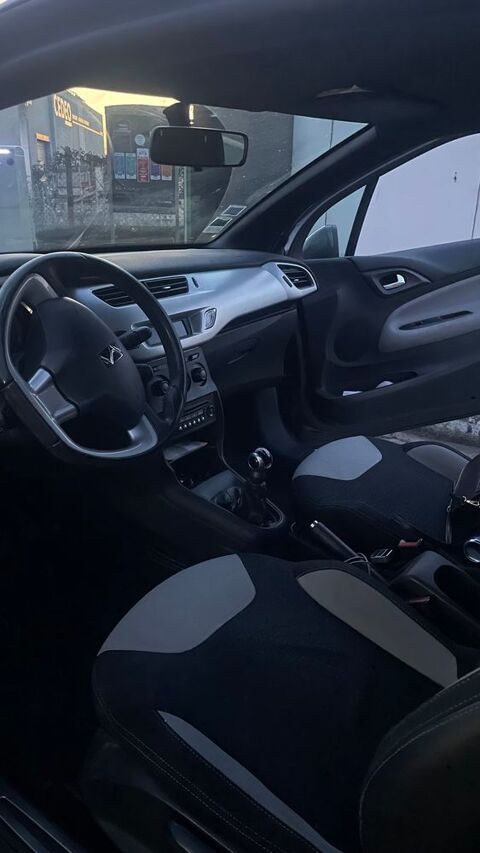 Citroën DS3 e-HDi 110 Airdream Just Mat 2012 occasion Gaillon-sur-Montcient 78250