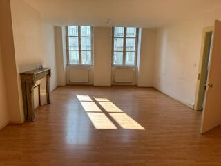  Appartement à louer 3 pièces 80 m²