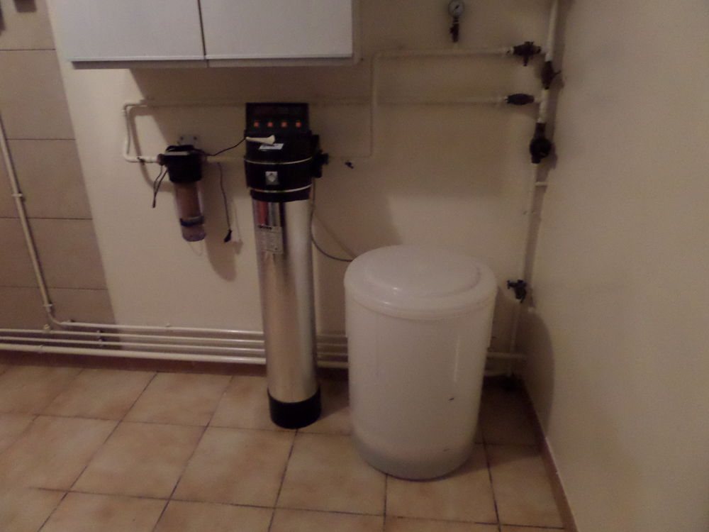 ADOUCISSEUR D'EAU AUTOMATIQUE "PERMO DATA 7" Bricolage