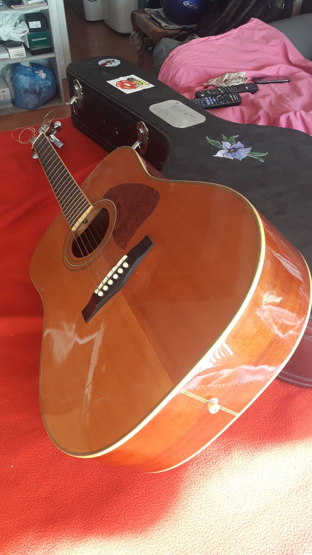 belle guitare ibanez folk des ann&eacute;es 80 en tr&eacute;s bon &eacute;tat Instruments de musique