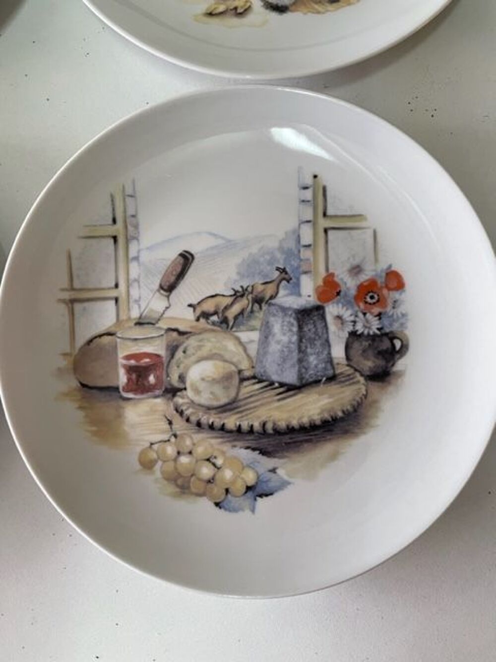 Assiettes &agrave; fromage neuves Cuisine