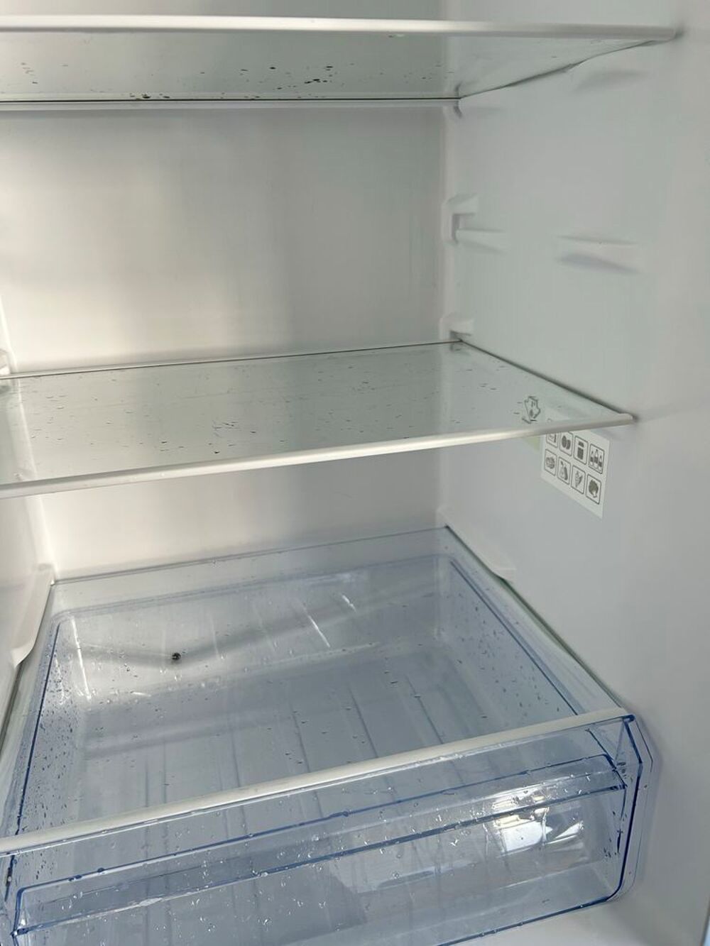 R&eacute;frig&eacute;rateur Aya combin&eacute; 261L Electroménager