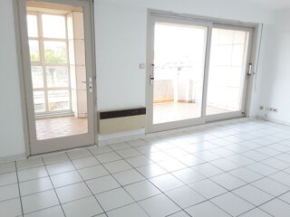  Appartement � louer 2 pi�ces 55 m� Avignon