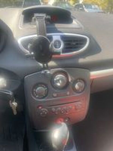 Clio III Clio 1.5 dCi 70 Confort Pack Clim Dynamique 2008 occasion 93150 Le Blanc-Mesnil