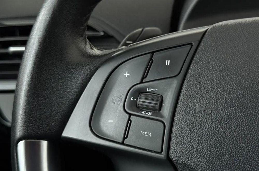 C4 Spacetourer CITROEN C4 GRAND SPACETOURER 1,2L 131cv EAT8 FEEL 7 PLACES 2022 occasion 55100 Verdun