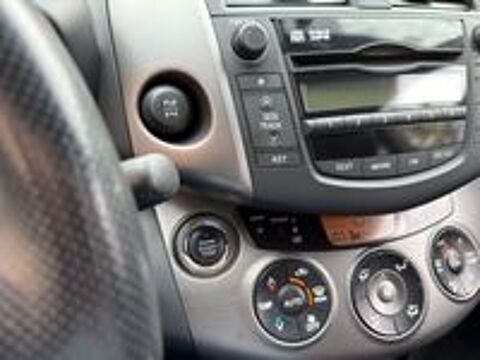 RAV 4 RAV4 150 D-CAT 4WD Clean Power A 2009 occasion 93390 Clichy-sous-Bois