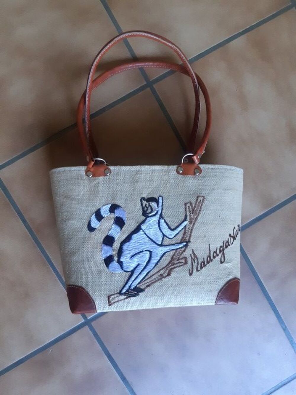 Artisanat Malgache Sac &agrave; main Maroquinerie