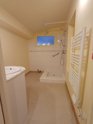  Appartement � louer 4 pi�ces 103 m� Brax