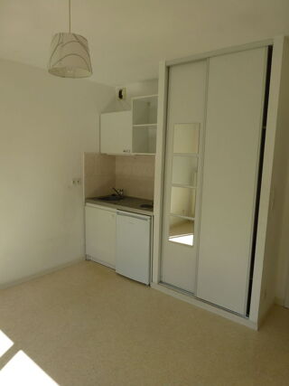  Appartement à louer 1 pièce 19 m²