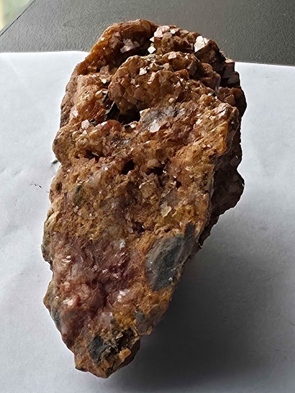 Min&eacute;ral Rare : C&eacute;rusite Scintillante du Katanga(RDC)-84g 