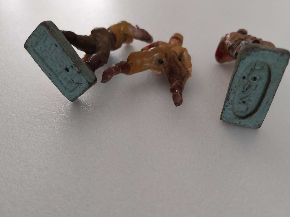 figurines anciennes 