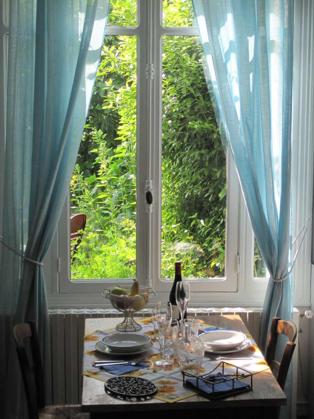 Location Appartement Loches: meublé, calme, tous services, idéal pour télétravail Loches