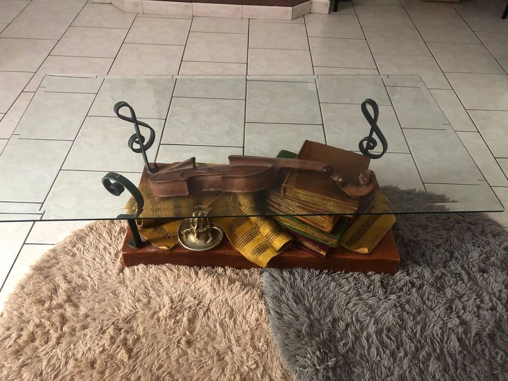 table basse sign&eacute;e " p conte " Meubles