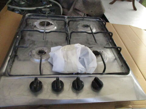 Lot 2 plaques au gaz = 2 br�leurs sur chaque plaque 15 M�rignies (59)