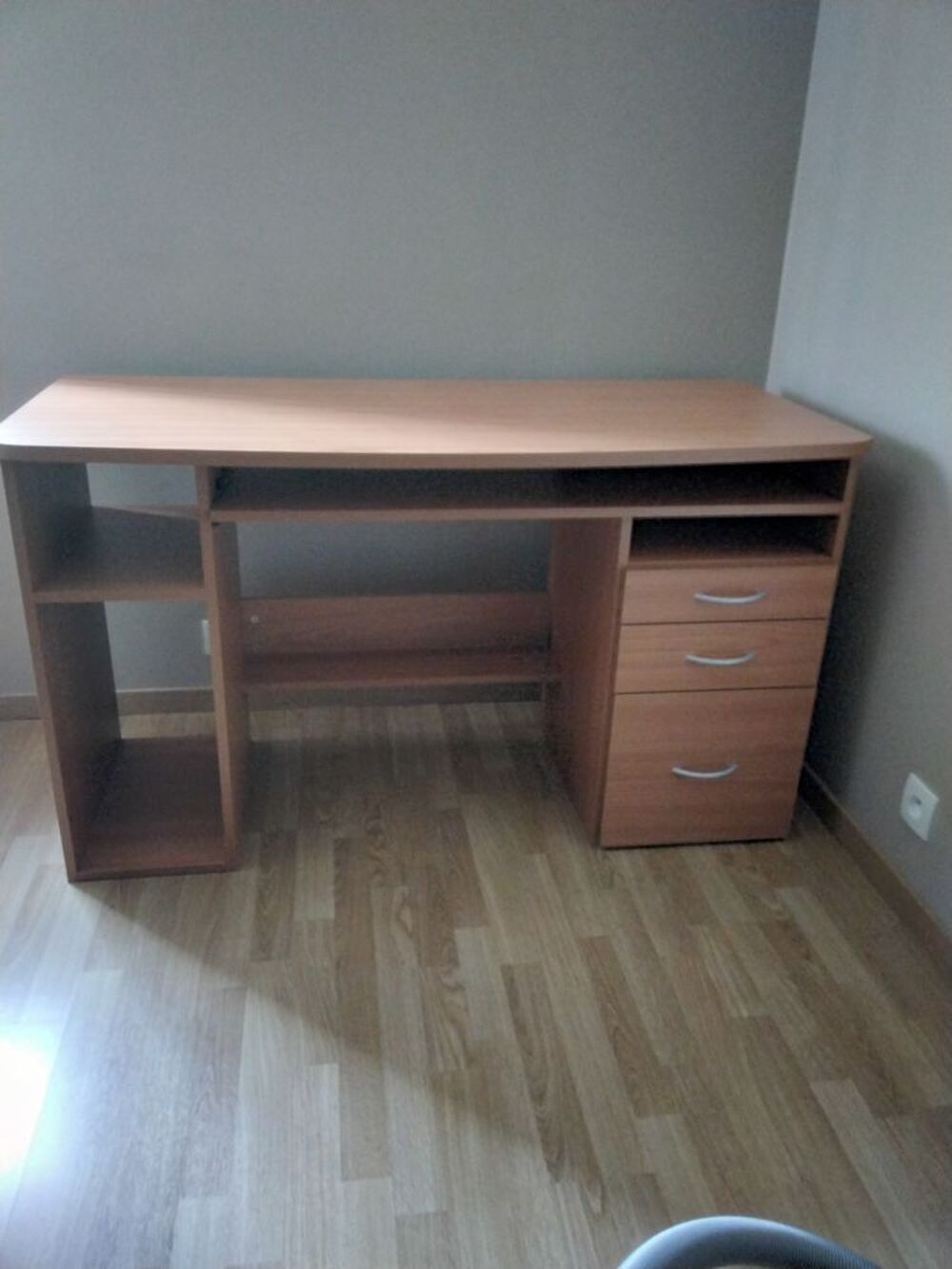 bureau 3 tiroirs avec tablette coulissante Meubles