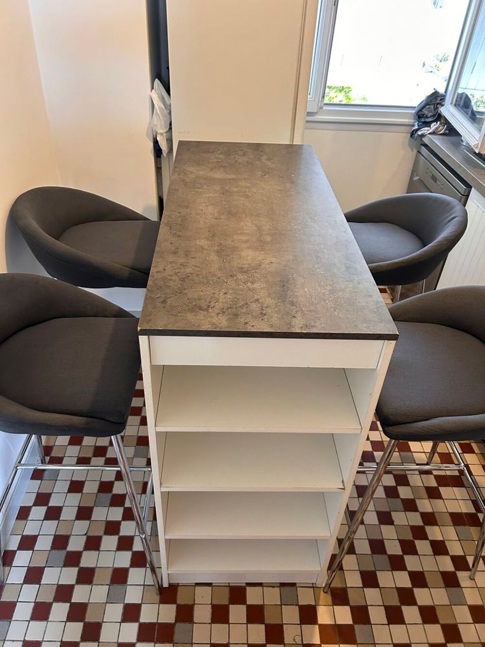 4 Tabourets offre le mange debout Meubles