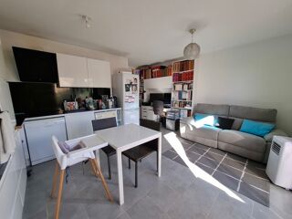  Appartement à vendre 2 pièces 45 m² Châteauneuf-grasse