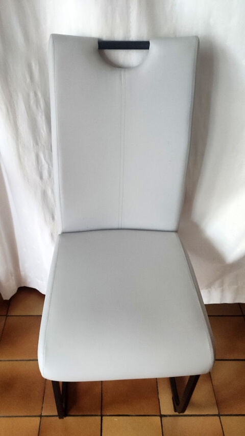 Lot de 4 chaises Salle � Manger ou Cuisine, �tat neuf 280 Montauban (82)