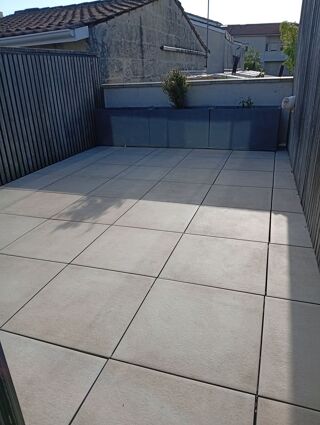  Appartement à louer 5 pièces 103 m²