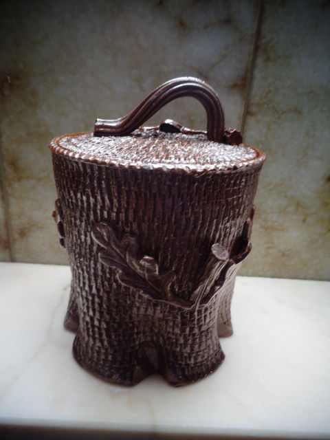 Vintage Pot à tabac en grès à décor de tronc d'arbre - chêne Roissy-en-Brie (77)