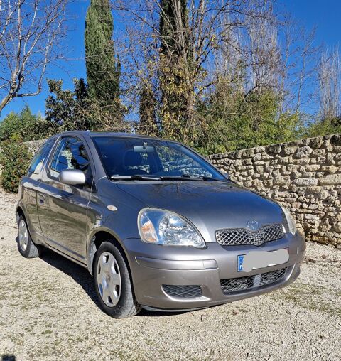 Toyota yaris 1.3i Linea Sol A