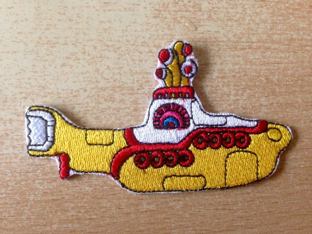 &Eacute;cusson brod&eacute; beatles yellow submarine 8,5x4,5 cm 