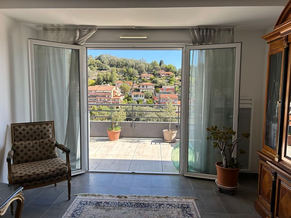 Vente Appartement Appartement 47.5 m rénové avec une superbe terrace vue mer Roquebrune-cap-martin