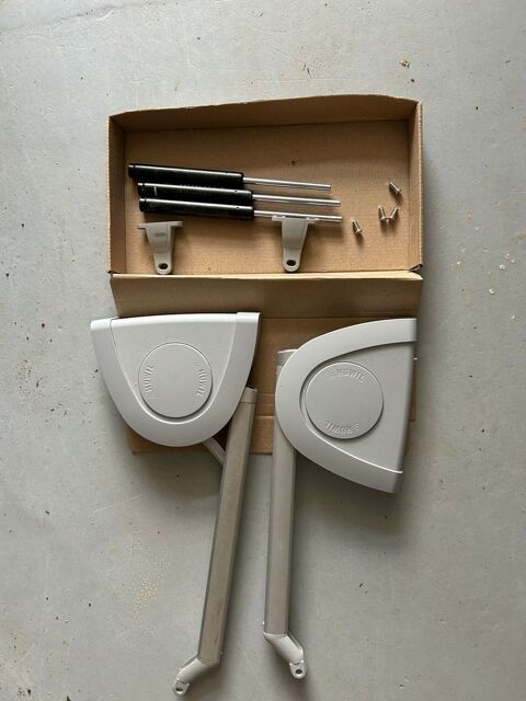 Charnières déportées pour meuble haut de cuisine 60cm Cailloux-sur-Fontaines (69)