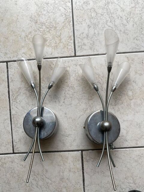 2 appliques tulipe moderne avec 3 branches led tres belle 60 La Seyne-sur-Mer (83)