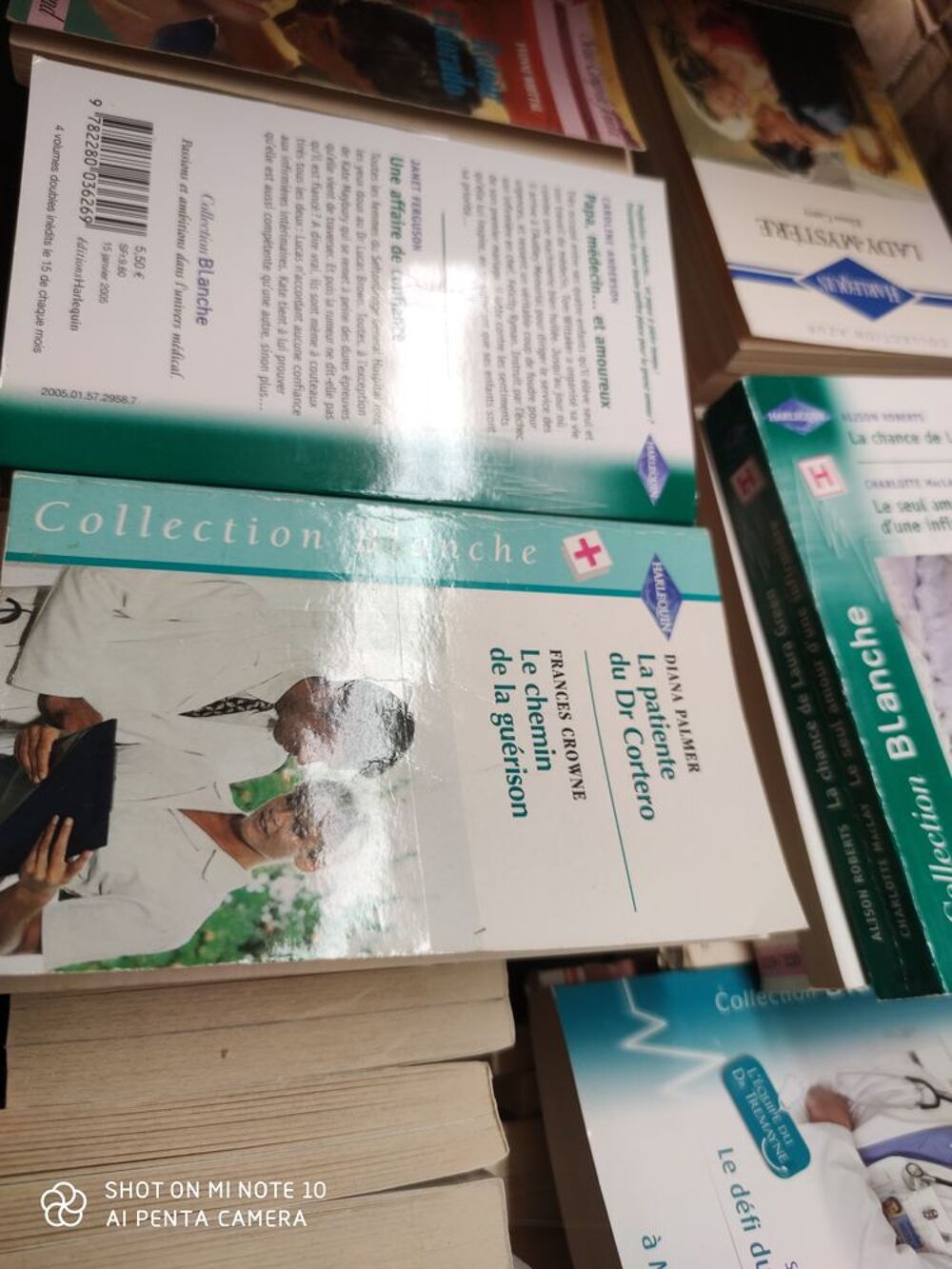 Tr&egrave;s gros lots collection Harlequins Livres et BD