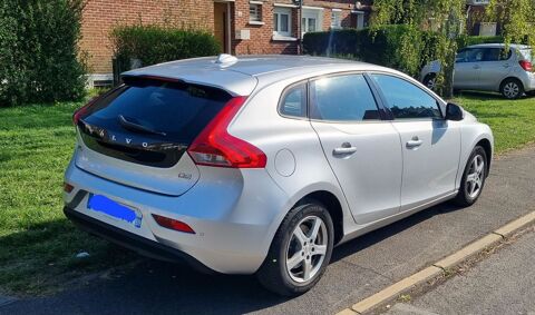 Volvo v40 Business D2 115 Momentum Business