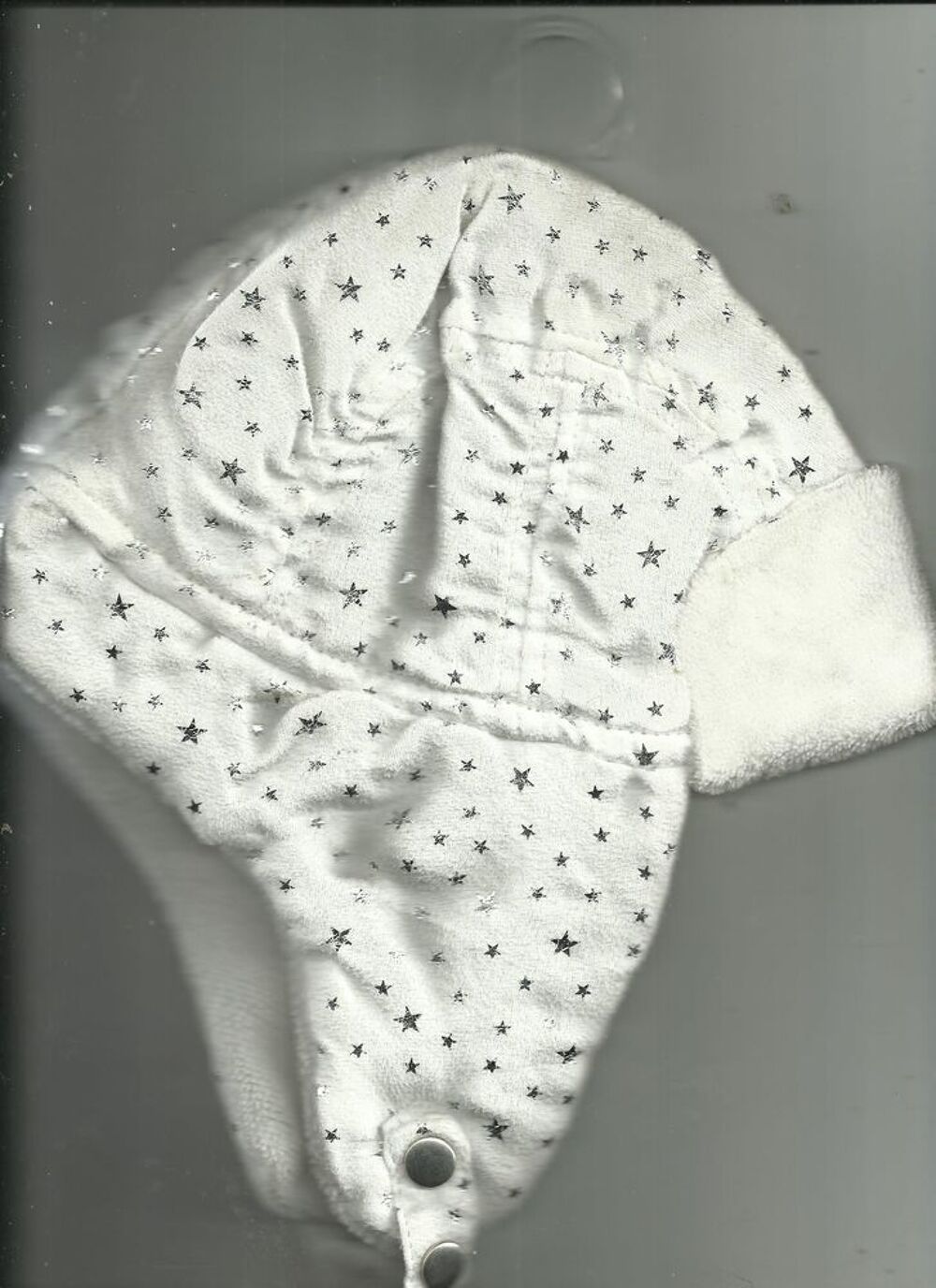 BONNET FANTAISIE ROSE OU BLANC NEUF Vêtements enfants