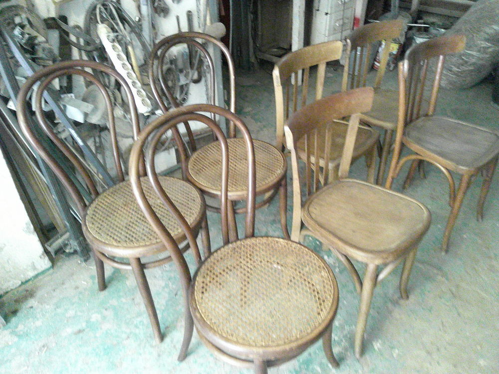 26 chaises de bistrot Meubles
