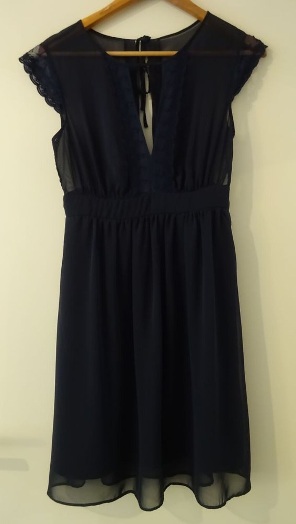 Robe &eacute;t&eacute; bleu marine Naf Naf T38
Vêtements