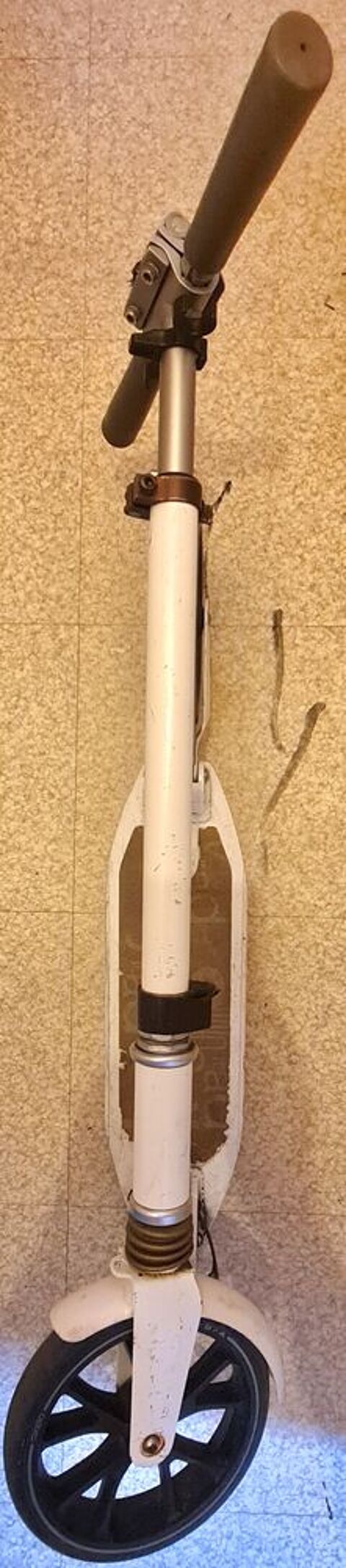Trottinette XL Villeurbanne (69)