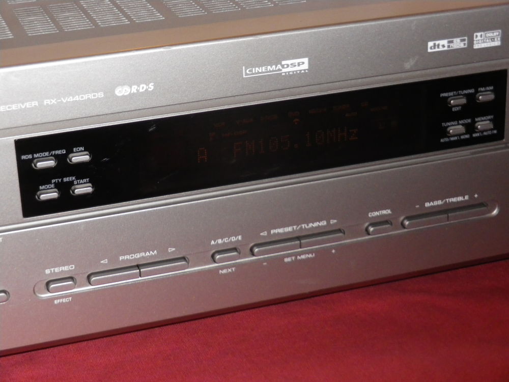 AMPLI AUDIO VIDEO / HOME CINEMA 6.1 / YAMAHA V440 RDS / 6 X Audio et hifi