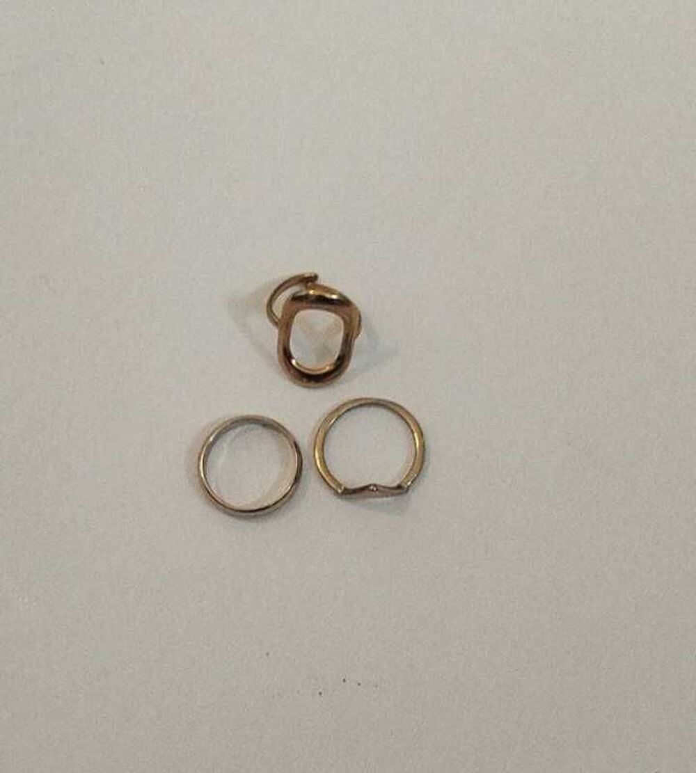 Bagues plaqu&eacute; or 15€ piece Bijoux et montres