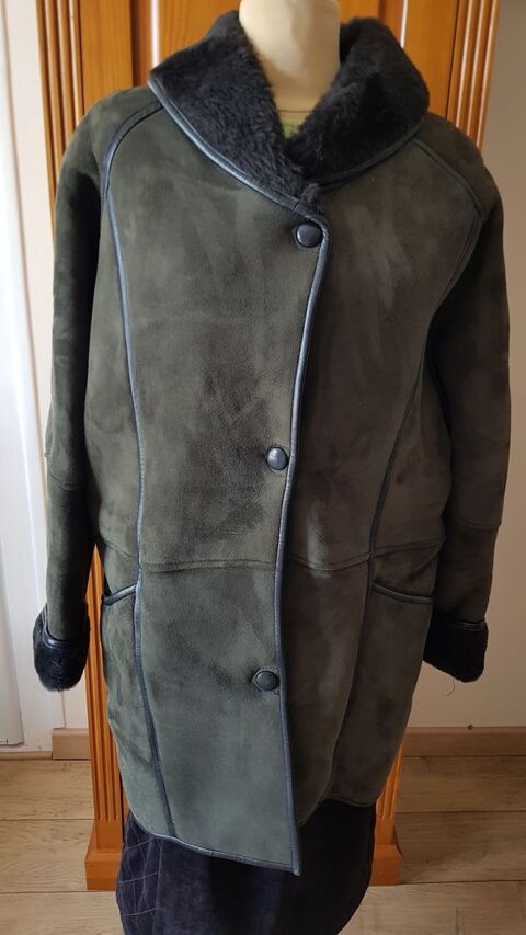 Manteau en peau retourn�e vintage (42/44) 50 Saint-Martin-le-Beau (37)
