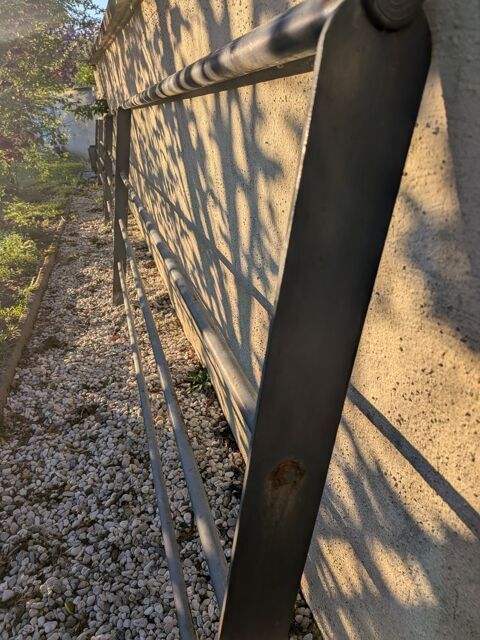 Barri�re artisanale + Portillon 0 Ch�teaubernard (16)