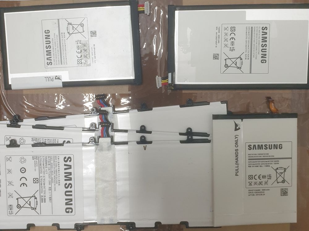 Lot tablettes pour pi&egrave;ces 10 Téléphones et tablettes