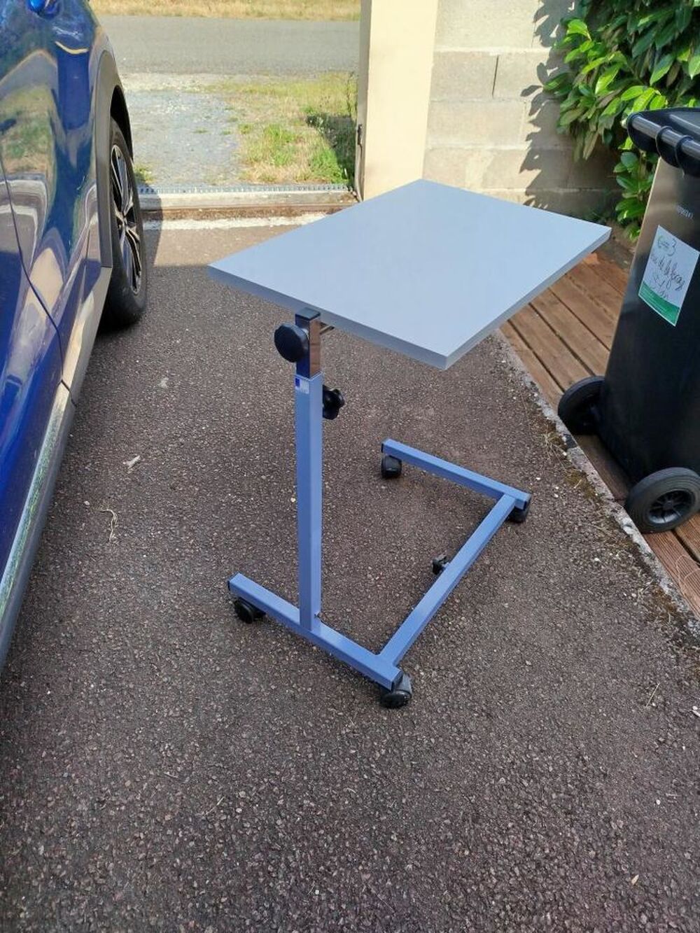 TABLE DE LIT Meubles