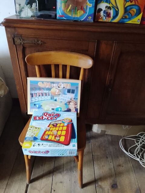 av jeux de societe 5 euro  5 Laruns (64)