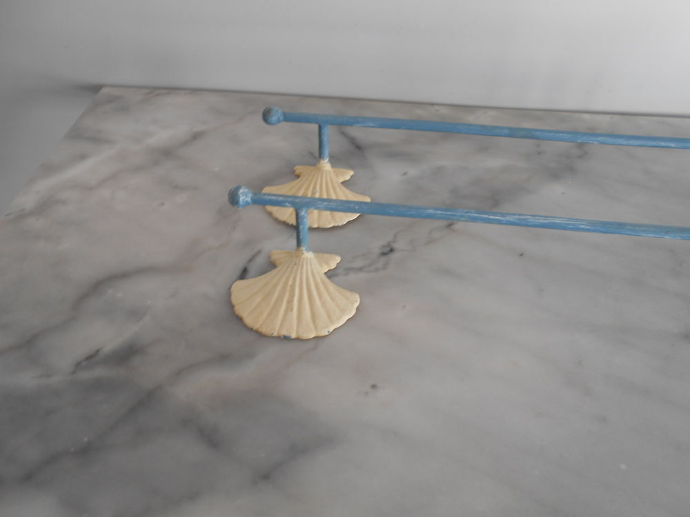 Deux barres de suspensions Décoration