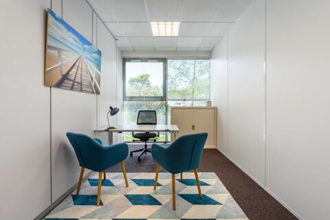 Trouvez un espace de bureau &agrave; SOPHIA, Antipolis Mougins pour2 personnes o&ugrave; tout est pris en charge 1217 06250 Mougins