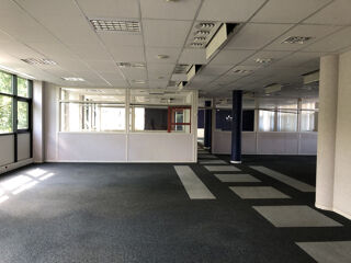   Espace tertiaire de 355 m2 à Pau Pau