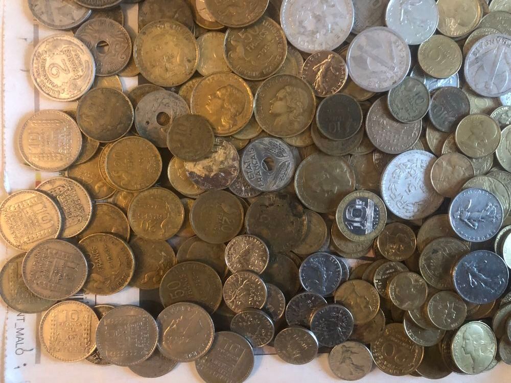 2 Kg de pi&egrave;ces Fran&ccedil;aise de 1900 &agrave; 2000 