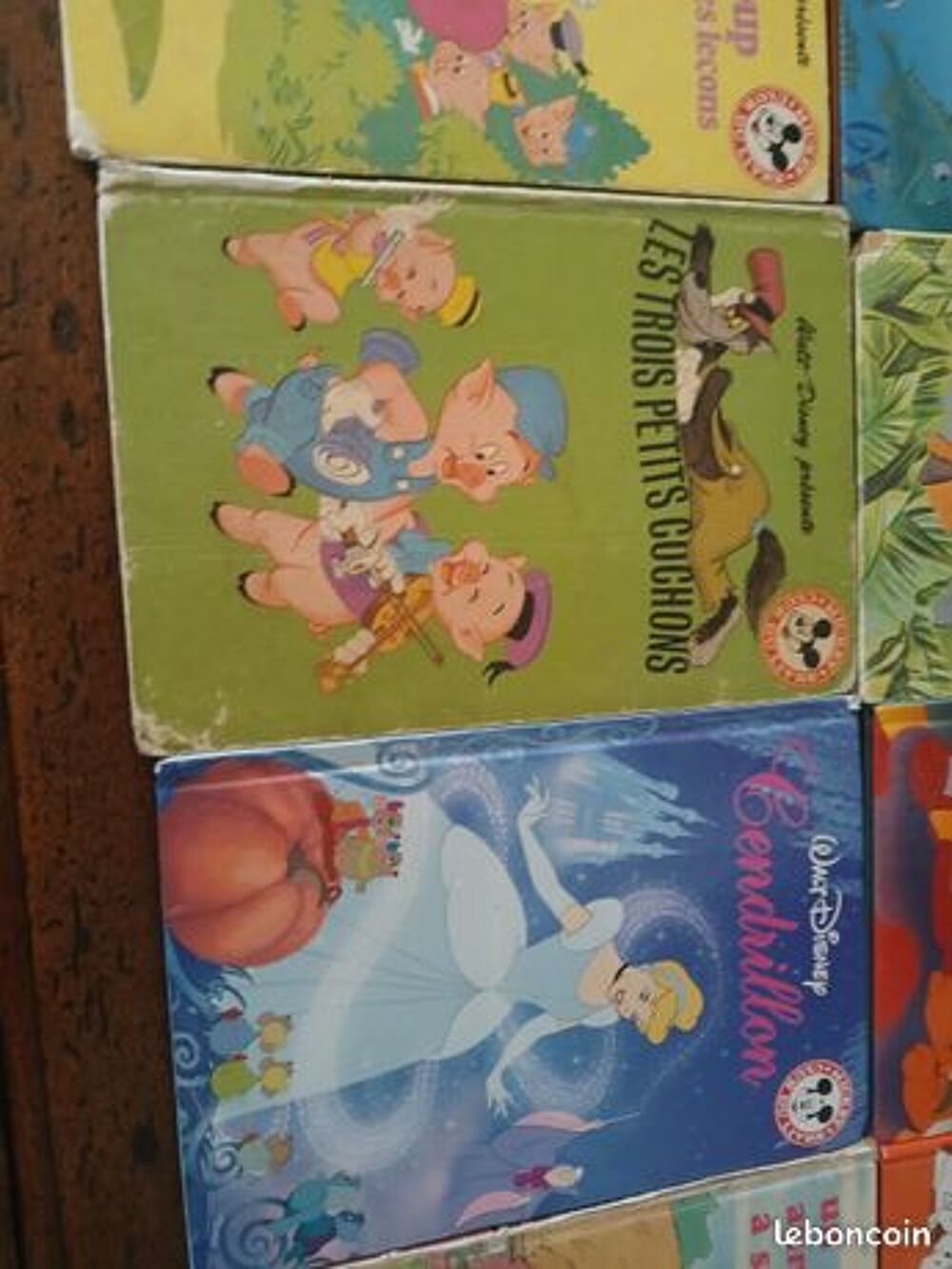 PLUSIEURS LIVRES DISNEY Livres et BD